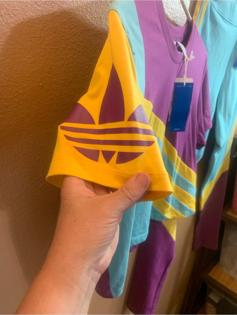 Adidas Trefoil Purple, Blue & Yellow Colorblock T-Shirt & Leggings Set L - NWT - Picture 4 of 9